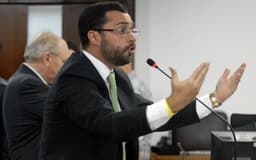 Mário Bittencourt no STJD - Julgamento Portuguesa 2013