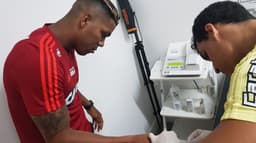 Berrio faz exames na reapresentação do Flamengo para 2019