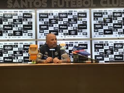 Jorge Sampaoli concedeu entrevista coletiva após vitória