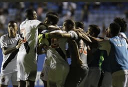 Jogadores do Vasco comemoram vaga na final