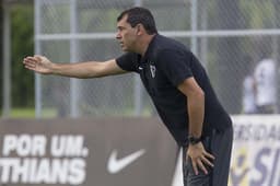 Fábio Carille me treino do Corinthians