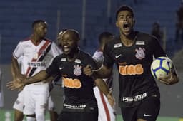 O Corinthians sofreu, mas conseguiu o empate e classificou-se à segunda fase da Copa do Brasil. A equipe ficou duas vezes atrás do placar diante do Ferroviário, em Londrina (PR), mas o atacante Gustagol foi artífice da reação (notas por Carlos Andrade)