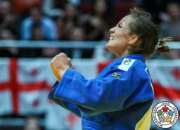 Maria Portela levou a prata no Grand Slam da Rússia