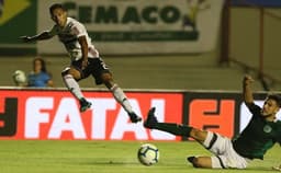 Igor Vinícius contra o Goiás