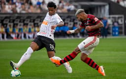 Corinthians x Flamengo - Gil