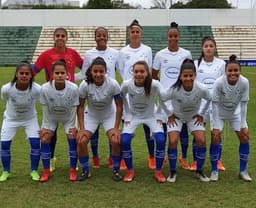O time feminino do Cruzeiro está a um empate da final do Brasileiro A2