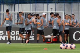 Jogadores do Corinthians foram muito cobrados pela nova comissão técnica no segundo dia de treinos do clube na temporada 2020