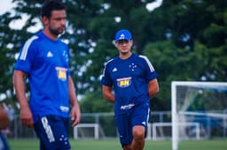 Fred, de 36 anos, é um dos casos mais complicados para o Cruzeiro lidar na volta para a temporada 2020