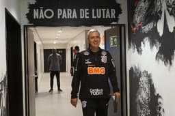 Tiago Nunes é a grande aposta do Corinthians para a temporada 2020