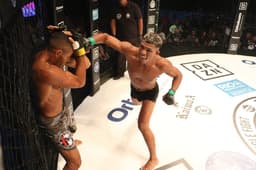 Leandro Mun-Rá estreou com vitória no Jungle Fight e engatou a terceira vitória seguida no MMA (Foto: Leonardo Fabri)