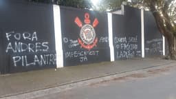Corinthians Muros Pichados