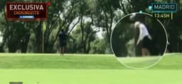 Bale jogando golf