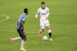 Mateus Vital - Grêmio x Corinthians