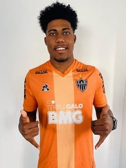 Paulo Victor voltou ao futebol brasileiro após passagem oelo Famalicão, de Portugal