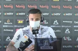 Guilherme Arana afirmou que o caso dos "baladeiros" será tratado internamente pelo clube