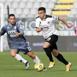 Léo Sena foi emprestado pelo Galo no meio de 2020 ao Spezia, da Itália, após ficar fora dos planos de Sampaoli