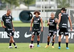 Corinthians voltou a treinar nesta terça-feira no CT Joaquim Grava