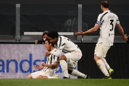 Dybala gol - Juventus x Napoli