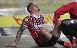 Luciano lesionado - São Paulo x Santos