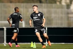 Lucas Piton - Treino Corinthians