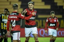 Flamengo - Arrascaeta e Pedro