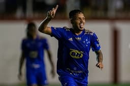 Daniel Júnior foi autor de um dos gols do Cruzeiro na vitória sobre o Tombense