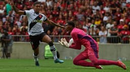 Flamengo x Vasco - Hugo Souza