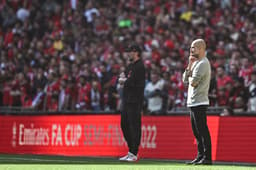 Manchester City x Liverpool - Jürgen Klopp e Pep Guardiola