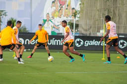 Treino Corinthians 09/05/2022 - Giuliano, Matheus Araújo, Lucas Piton, Wesley, Felipe