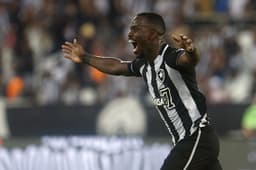 Botafogo x São Paulo - Kayque