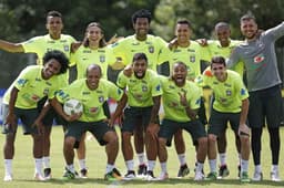 Oscar, Gabigol, Diego Alves e Filipe Luís - Seleção Brasileira