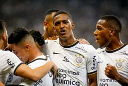 Robert Renan, Xavier e Roni - Corinthians 4 x 0 Santos - Copa do Brasil 2022