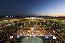 Em seu site oficial, a Minas Arena apresenta o Gigante da Pampulha como a grande casa dos festivais do Brasil