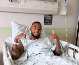 Jogador fará recuperação da lesão ligamentar no Cruzeiro