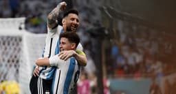 Messi e Julian Alvarez Argentina x Austrália