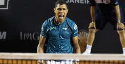 Thiago Monteiro vibra com vitória sobre Thiem no Rio Open