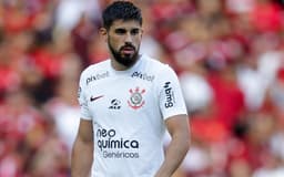 Bruno-Mendez-Flamengo-Corinthians-scaled-aspect-ratio-512-320