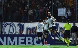 cerro-porteno-bolivar-futebol-latino-lance-aspect-ratio-512-320