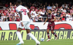Sao-Paulo-vence-Fluminense-pelo-placar-minimo-Foto-Fluminense-aspect-ratio-512-320