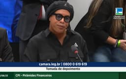 Ronaldinho-CPI-aspect-ratio-512-320
