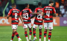 Flamengo-x-Coritiba-Campeonato-Brasileiro-Estadio-Couto-Pereira-20-08-2023-67-scaled-aspect-ratio-512-320