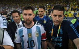 Brasil-Argentina-Messi-scaled-aspect-ratio-512-320