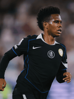 Miniatura da imagem: Estevão em ação pelo Chelsea (Foto: Divulgação/Chelsea FC)