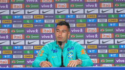 Miniatura da imagem: Gabriel Martinelli durante coletiva da Seleção (Foto: reprodução Canal CBF)