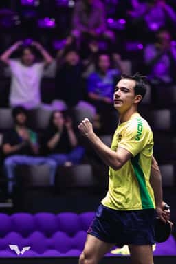 Miniatura da imagem: Hugo Calderano é eliminado por Kanak Jha no WTT Champions de Montpellier (Foto: Divulgação / WTT)