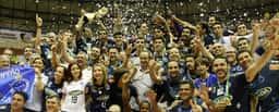 Miniatura da imagem: Elenco Sada Cruzeiro campeão da Superliga 2011-12 (Foto: CBV)