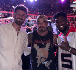 Miniatura da imagem: Leo Pereira, Felipe Titto e Emerson Royal no UFC Rio (Foto: Reprodução/Instagram)