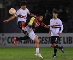 DANUBIO X SÃO PAULO (FOTO:AFP)