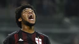 Luiz Adriano - Milan x Napoli (Foto: Olivier Morin / AFP)