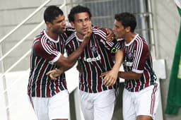 Fluminense x Figueirense - Gum e Jean comemoram com Fred (Foto: Paulo Sergio/Lancepress)